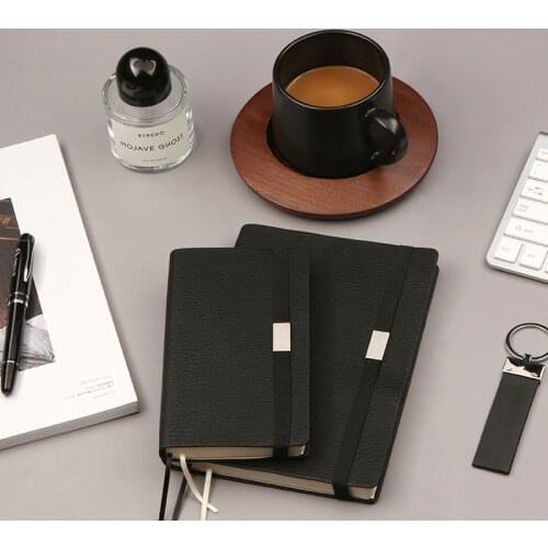 HU QI SHI Black Diaries