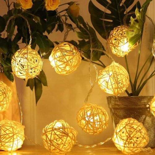 Battery Operated LED String Lights 10/20/40/80 LEDs Globe Rattan Balls Xmas Indoor Fairy Lights Decorat for Bedroom Patio Party