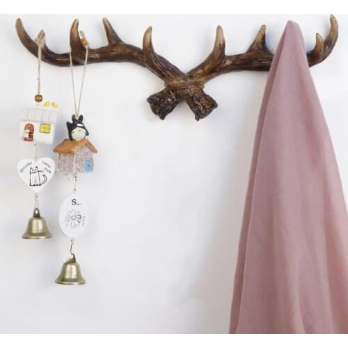 Vintage Antler Decorative Coat Rack Wall Key Hook Wall Hanging Handmade Antlers Scarf Shelf Home Decoration Gift Wall Key Holder