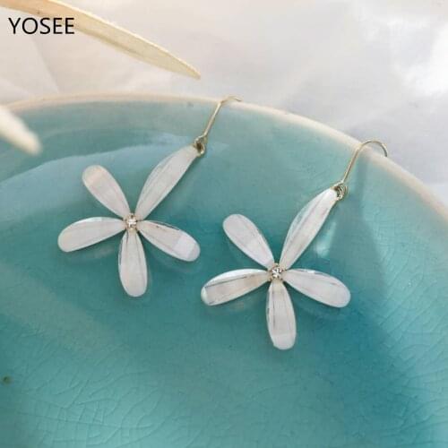 Acre Flower Earring Girl