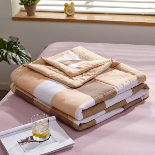 Super Soft Washed Cotton Summer Thin Cool Air Condition Quilt Feather Cotton Stuffed Cozy Double-sided Plaid Comforter Quilts