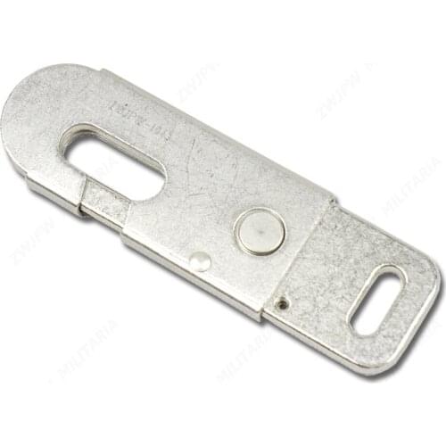 WW2 US paratrooper disease t-5 parachute bag off the hook zinc alloy reproduction film props