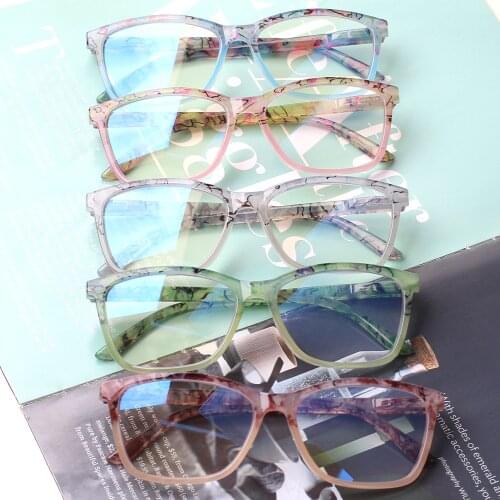 2021 Fashion Reading Glasses for Men and Women Anti-Blue Light Anti-Fatigue and Anti-Ultraviolet Computer Reader