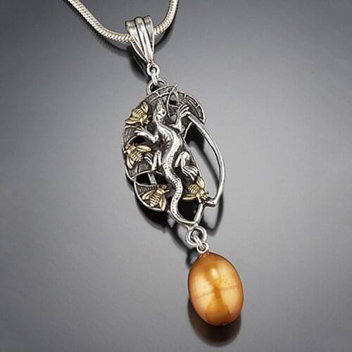 New antique Pearl Animal Necklace Retro two color Thai silver gecko and bee Pendant Necklace for Women Men Fashion Jewelry Gift