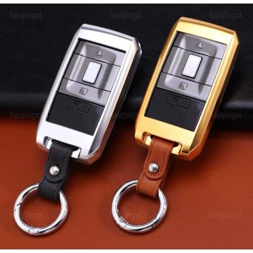 Car key case for for Rolls Royce Cullinan gold-plated car 18 Phantom/21 Gust key case key chains car accessories keychain