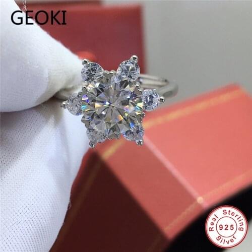 Geoki 925 Sterling Silver Pass Diamond Test 1-2 Ct Perfect Cut D Color VVS1 Moissanite Star Astral Ring Luxury Wedding Jewelry