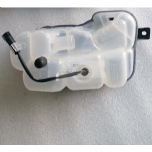 Car radiator water tank -2016vol vos 60 s80 xc60 Engine water storage kettle Cooling expansion kettle