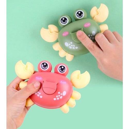 Cute Classic Clockwork Plastic Crawl Crab Wind Up Game Bathing Toys Funny Baby Press Crawling Crab Pull Back Toys for Child Kids
