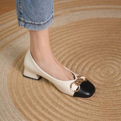 CHOWARING Leather Pumps