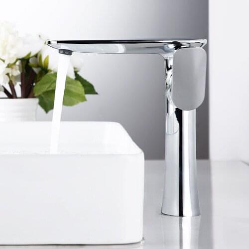 Bathroom Basin Faucet Chrome Brass Bathtub Sink Mixer Tap Hot And Cold Waterfall Faucet Deck Mounted Wash Basin Tap