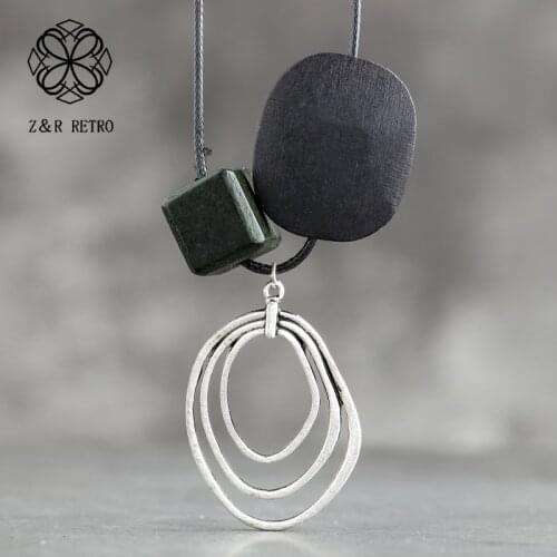 Vintage Jewelry Long Necklace for Women Chokers Female Sweater Chain Wood Pendant Suspension Statement necklaces & pendants 2021