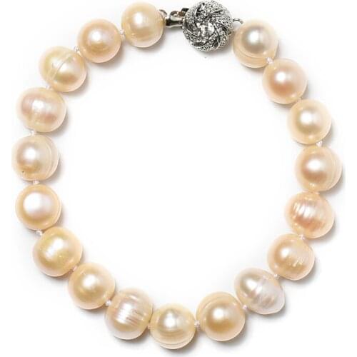 The 10-11 mm Freshwater Natural pearl Bracelet WITH Full and round pearls and Light Yellow color
