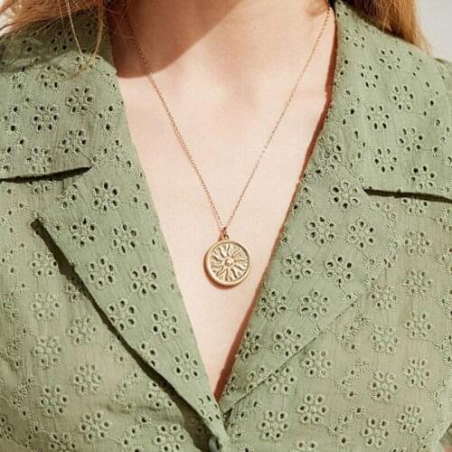 New Matte Gold Sun Pendant Necklace For Women Vintage Bohemian Big Round Coin Charm Necklaces Fashion Jewelry Wholesale