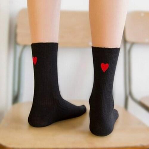 1 Pair Embroidery White Short Socks Sports Cute Women Heart Shaped Patterned Cotton Female Sports Socks