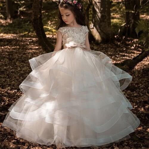 Flower Girl Dresses Elegant Champagne Lace Appliqué Sleeveless Cascading Kids Pageant Gowns For Weddings First Communion Dresses
