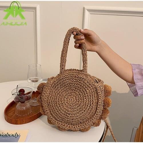 Round Straw Beach Bags Vintage Handmade Woven Shoulder Bags Bohemian Summer Vacation Casual Bags Fashion New Circle Rattan Bags