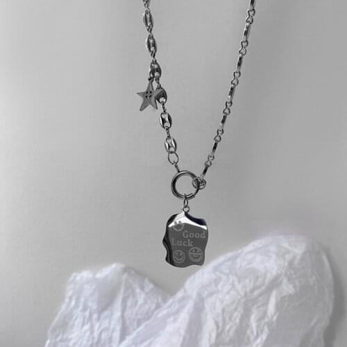 U-Magical Punk Asymmetry Nose Metal Chain Irregular Geometric Pendant Necklace for Women Star Smile Face Letter Necklace Jewelry