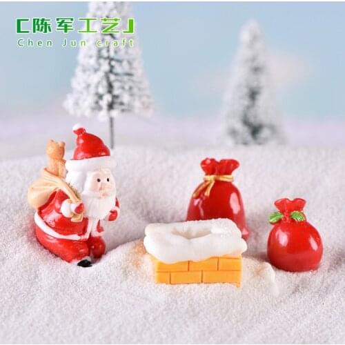 Mini Resin Christmas Decoration Santa Claus Snowman Tree Micro Landscape Model DIY Miniature Garden Figurines Home Decoration