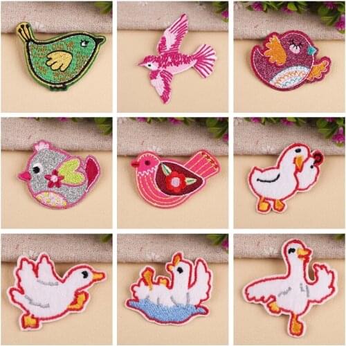 1PCS Cartoon wholesale Cute Animal Little bird Patches Iron On goose Appliques for Clothes Diy Clothes Coats Badges Stickers