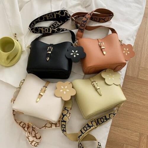 Bucket small crossbody bag women new trendy fashion messenger bag wide shoulder strap soft leather shoulder bags