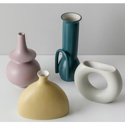 Nordic Irregular White Porcelain Flower Vase Home Decoration Hydroponics Flower Arrangement Wedding Decoration Ornaments Gifts