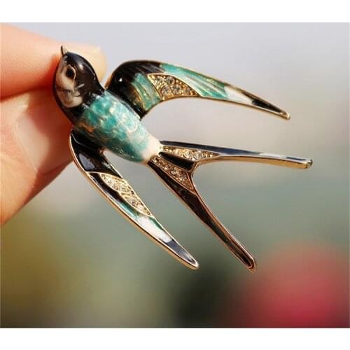 Swallow Shape Brooch Classic Alloy Enamel Metal Scarf Pins Animal Pin for Women Scarf Suit Lapel Pins Clothes Accessories Trendy