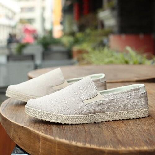 Sneakers Man Men Fashion comfortable sport top white canvas korean mens sapato Breathable shoe slip mens high solid Sneakers de