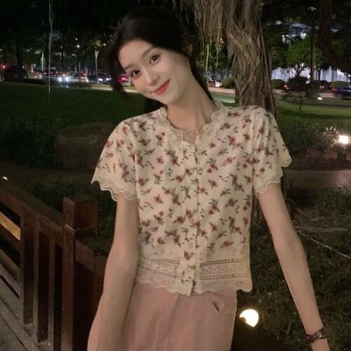 Button Up Shirt French Splicing Lace Floral Short-sleeved Shirt Female Design Sense Niche Summer New Loose Top