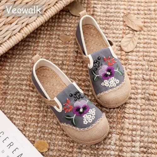 Veowalk Flower Embroidered Women Handmade Linen Cotton Slip On Espadrilles Loafers Comfortable Sneakers Casual Walking Shoes