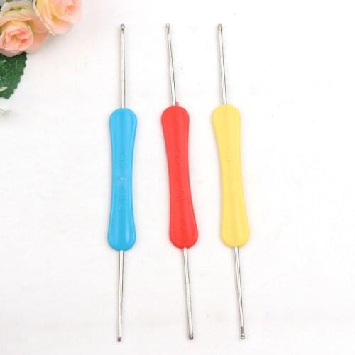 3Pcs Sewing Hand Crochet Hook Set Plastic Handle Needles Aluminum Crochet Hooks Set Braid Craft Yarn Sewing Needles Kit