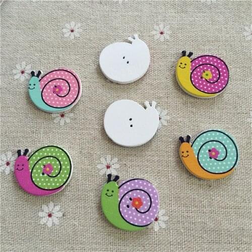 200pcs 22x24mm Wooden Snails Buttons Sewing 2 Holes Cartoon DIY Accessories Button Embellishments Scrapbooking Crafts