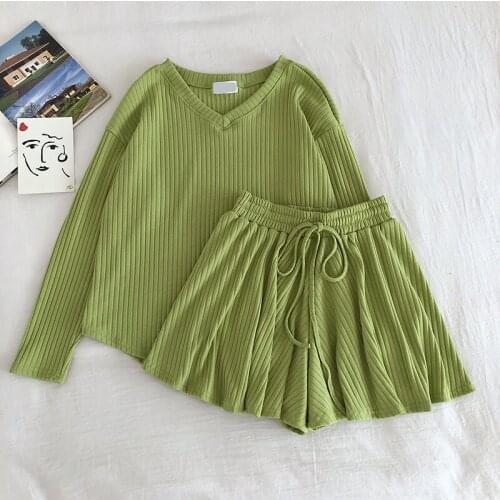 Fashion Women Casual Loose V-neck Knitted T-shirt and Wide Leg Shorts One Set