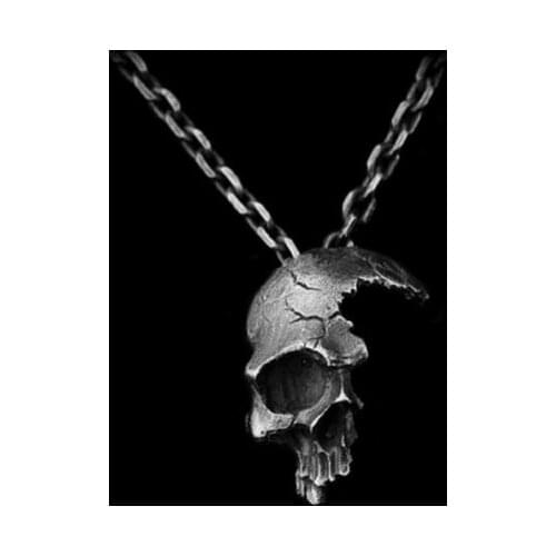 2019 Explosions Retro Half Skull Necklace Metal Skeleton Pendant Gothic Jewelry Choker Pendants Crow Skull Chain Skeleton Trendy