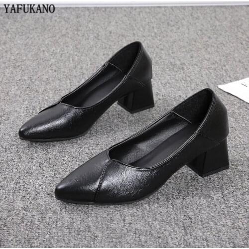 All-Match Soft Leather Work Shoes Spring New Pointed Toe High Heels Black Career Square Heel Womens Single Shoes Fashion Pumps