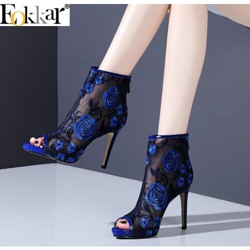 Eokkar Women's Shoes With A Strap