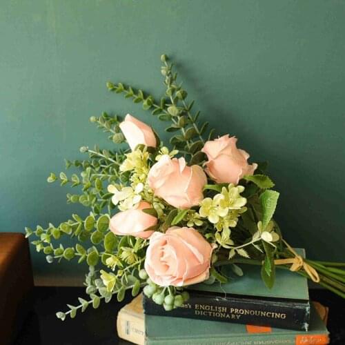 Artificial Rose Flowers Wedding Bride Bouquet Flower Bridesmaid Rose Eucalyptus Leaf Berry Bouquet Artificial Silk Flowers