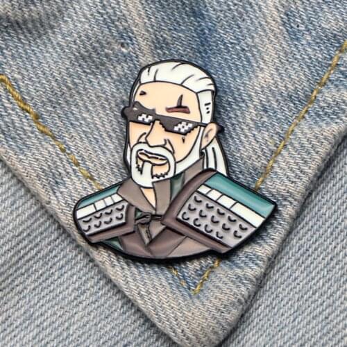 LT991 Hunter Collection Enamel Lapel Pin Badge Pins Hats Clothes Backpack Decoration Jewelry Accessories Gifts for Friends