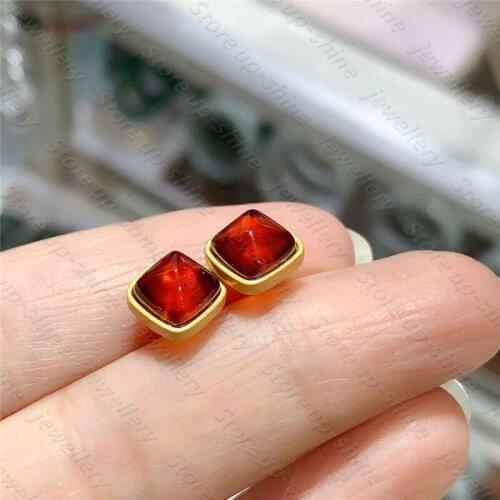 New style natural garnet earrings 925 silver womens earrings ancient gold inlaid fresh and lovely