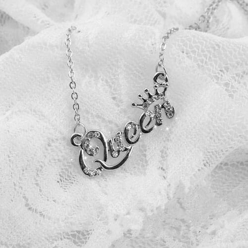 Letter Queen Pendant Necklace Rhinestone Crown Metal Chain for Women Girls Fashion Elegant Choker Clavicle Chain Jewelry