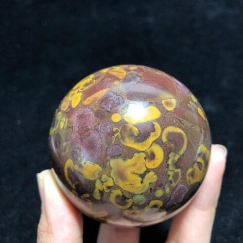 Natural Lotus Leaf Quartz Stone Hand-Polished Feng Shui Sphere Healing Reiki Home Decoration Stone Handicraft Decoration Spheres