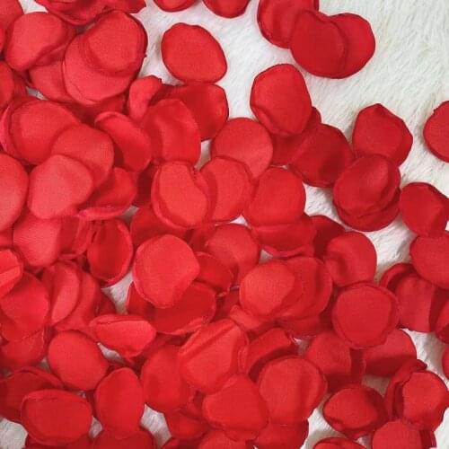 100Pcs/Bag Hand Made 2021 New Satin Petals for Wedding Party Accessories Artificial New Rose Petals