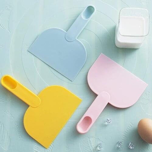Dough Scraper Plastic Cutting Knife Cooking Baking Nough Cutting Tools Dough Cutting Blade Kitchen Gadgets Accessories