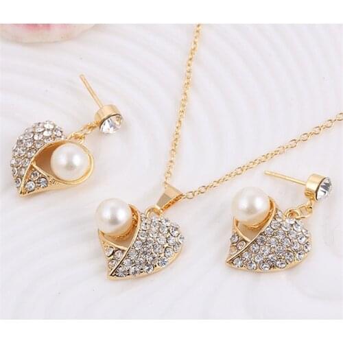 Dainty Female White Pearl Jewelry Set Charm Gold Color Stud Earrings For Women Luxury Crystal Heart Wedding Chain Necklace