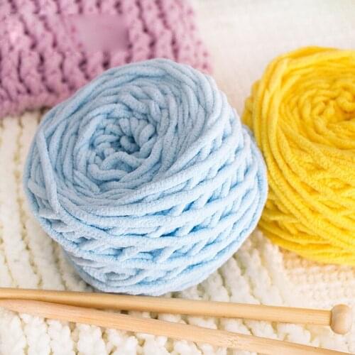 Super Cheap Thick Yarn For Knitting Scarf Chunky Yarn Knitting Tape Yarn Merino Wool Yarn Solid Color 6 MM Thickness 160g/104m