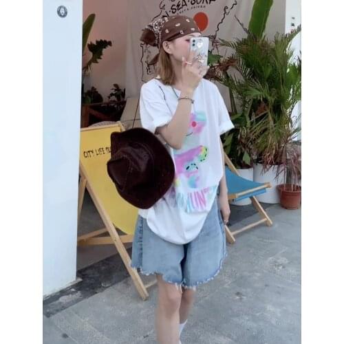 2021 summer new Korean version of the cartoon painted little bear print round neck female short-sleeved T-shirt