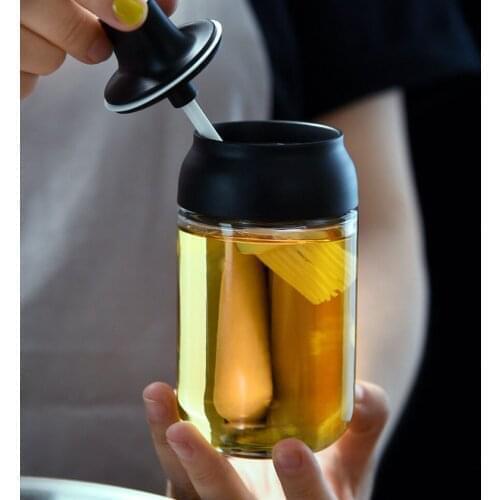 Restaurant Silicone Brush Head Glass Seasoning Storage Anti-Running Taste Moisture-Proof Household Seasoning Storage Bottle