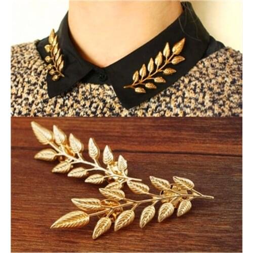 2021 hot jewelry wholesale Exquisite Fashion Leaf Brooch , Europe and America leaves retro creative shirt gold brooch for women
