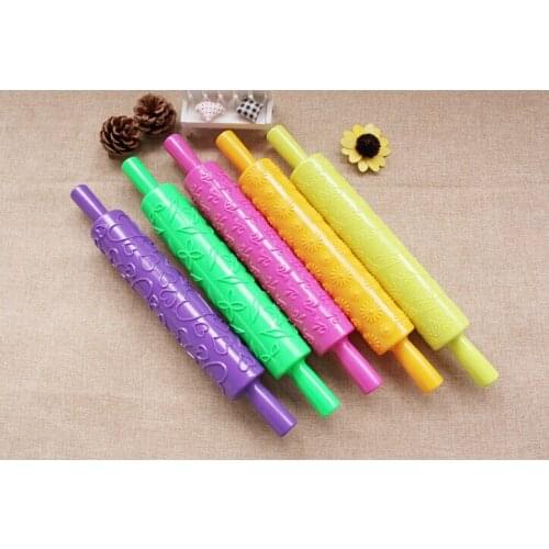 1PC New Cake Imprint Rolling Pin Pastry Dough Tool Fondant Embossed Mold Flower Heart Shape Roling Pins JC 0558