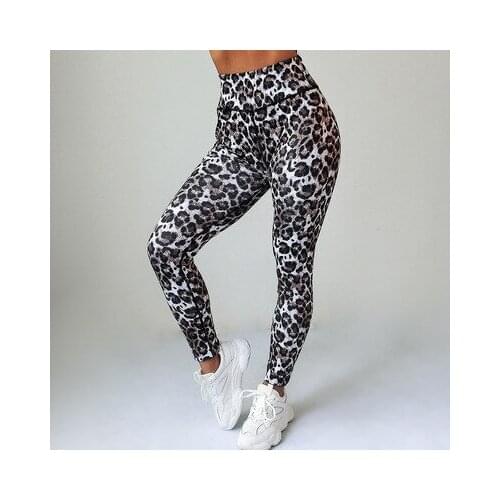 Women Ruched Butt Lifting High Waist 3D Yoga Pants Tummy Control Stretchy Workout Leggings Textured Booty Tights Push Up Pants