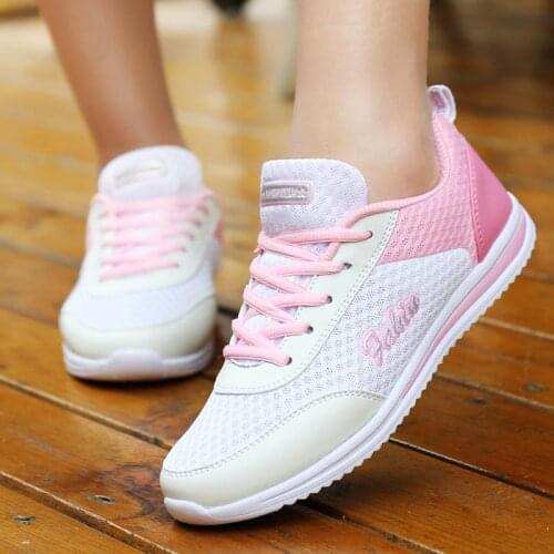 Sports Woman Casual High Tech Female Running Sneakers Tenni White Woman Sport Sneakers Non-Slip High Top Sneakers Zapato Tennis